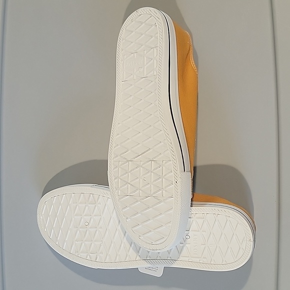 (J5) Josiny woman's Sz 9 shoes - Picture 5 of 5